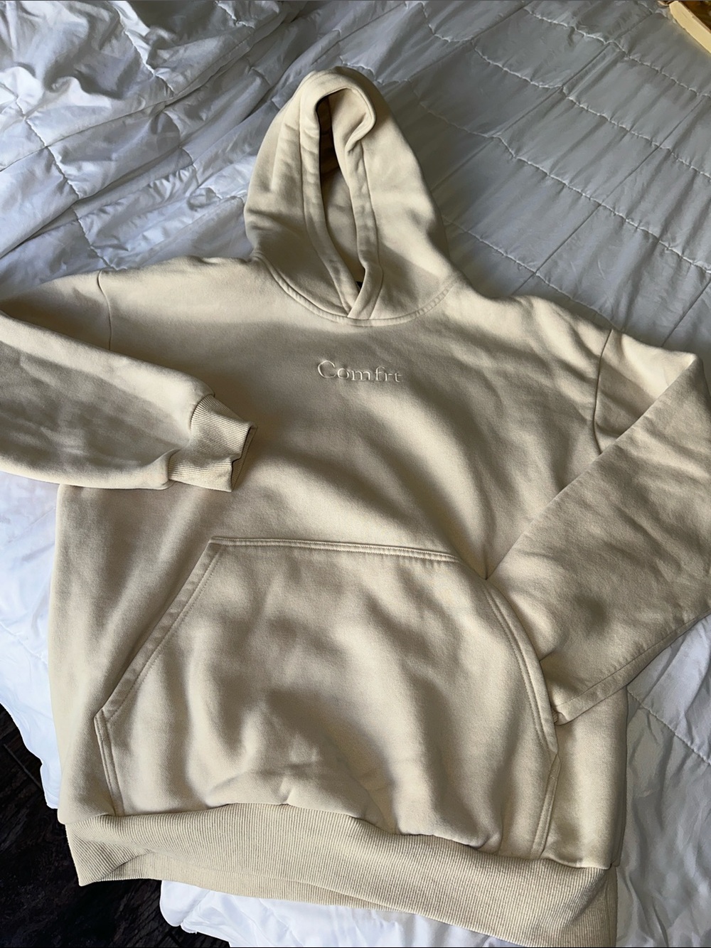 Cream Comfrt Hoodie